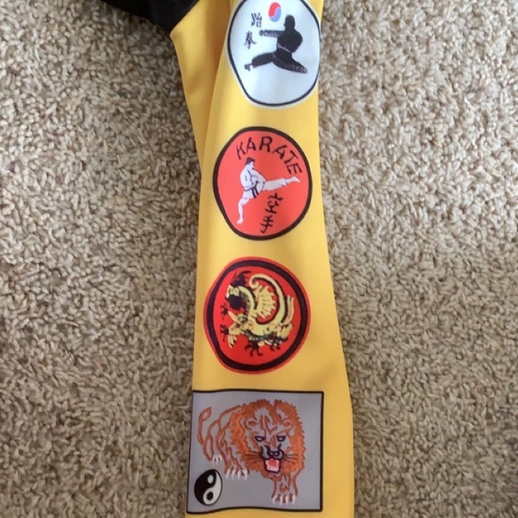 Brand new cobra Kai hoodie🐍 - Picture 4 of 5